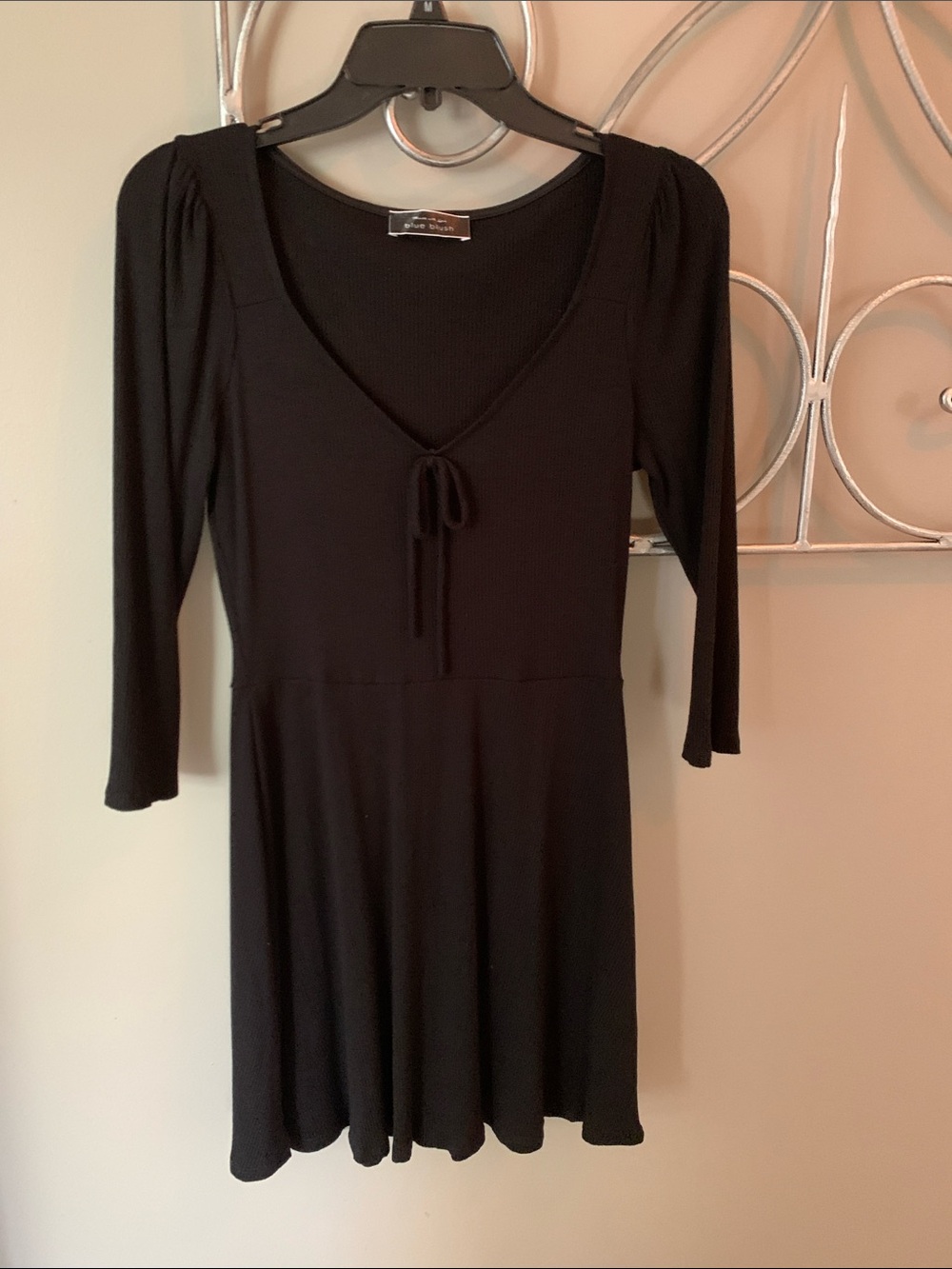 Blue Blush Black Long-Sleeve Tie-Front V-Neck Dress